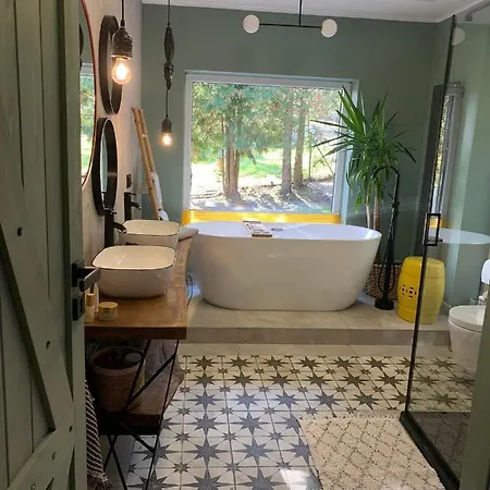 Honolulu Z Balia, Sauna I Basenem Holiday home