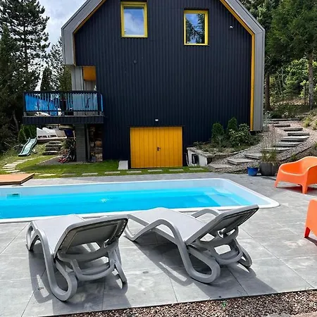 Holiday home Honolulu Z Balia, Sauna I Basenem Klaczno